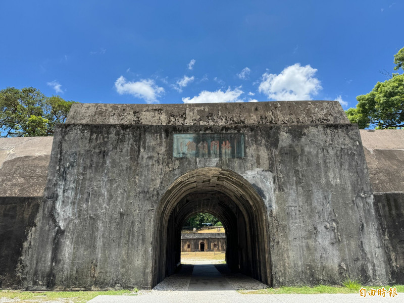 新北市立淡水古蹟博物館今（1）日迎來20週年，館方推出「滬尾時光蹟」系列活動，自7月5日至27日於滬尾礮台及淡水紅毛城等場域展開。（記者羅國嘉攝）