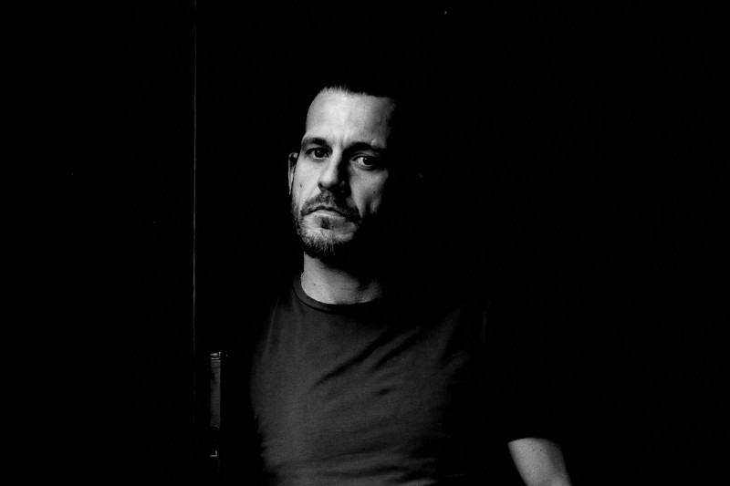 土耳其當代雕塑家杜爾甘（Ümit Turgay Durgun）。（麗寶文化藝術基金會提供）