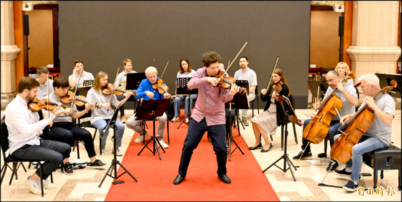 哈德利希與BBS的排練展現出極強默契與彼此的尊重。（記者潘少棠攝）