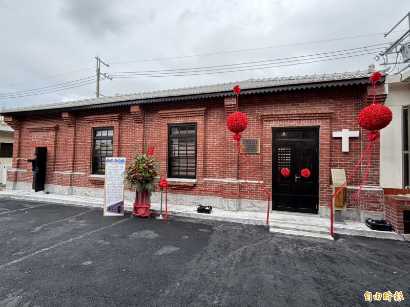 埔心羅厝天主堂建於1905年，是中台灣第一座天主教堂，2000年轉為文物館，2002年登錄為歷史建築。（記者陳冠備攝）