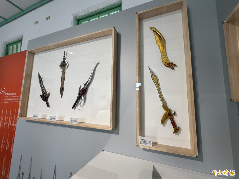 雲林縣政府邀請霹靂布袋戲在雲林布袋戲館規劃3檔展覽，首部曲《東離來風：布袋戲的異世界想像》即日至9月30日盛大展出。（記者李文德攝）