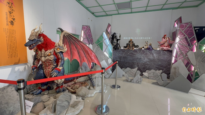 雲林縣政府邀請霹靂布袋戲在雲林布袋戲館規劃3檔展覽，首部曲《東離來風：布袋戲的異世界想像》即日至9月30日盛大展出。（記者李文德攝）