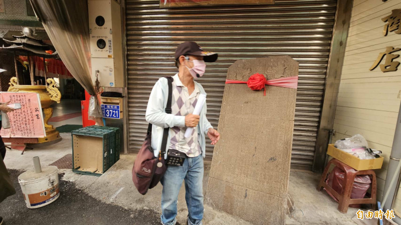 彰化文史工作者石錦明，10年舉辦超過220場的免費走讀活動。（記者劉曉欣攝）