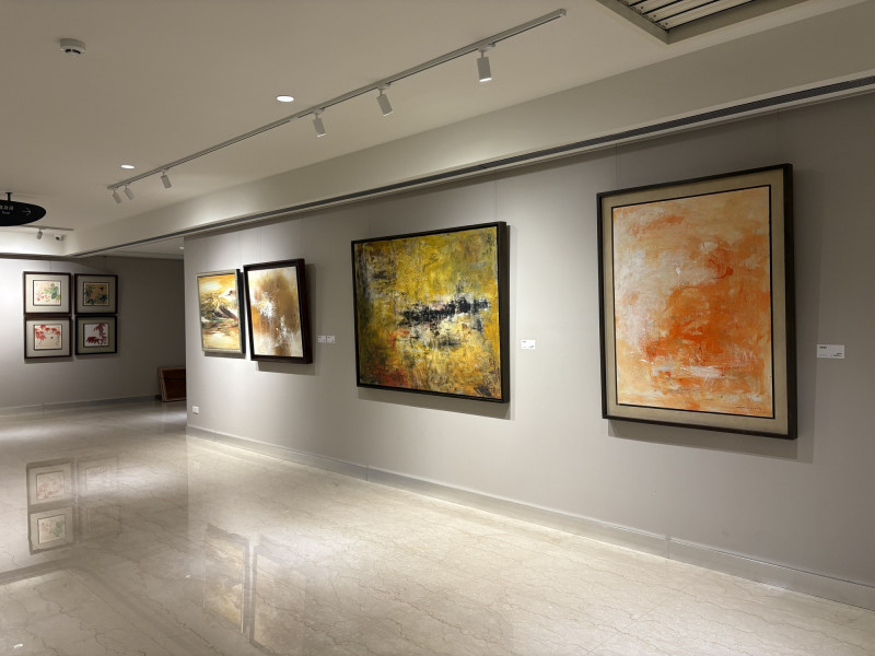 「光影森活．慈善畫展」義賣所得將全數捐贈給宜蘭華山基金會，專款用於幫助獨居長者。（冠翔泉旅提供）