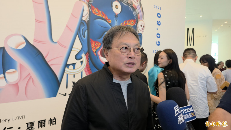 雙親文教基金會董事長洪三雄分享辦展理念。（記者洪瑞琴攝）