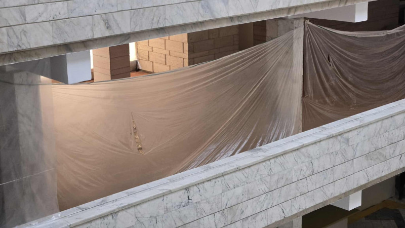 姚瑞中離境前特別入館拍下原台灣藝術家展區被封閉的情形。（姚瑞中提供）