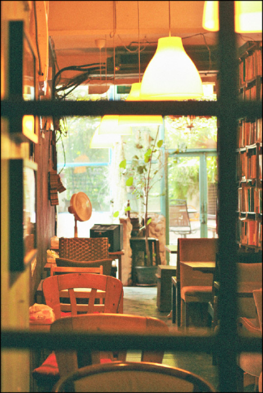 能讓作家靜靜寫作的凝流書店生活。