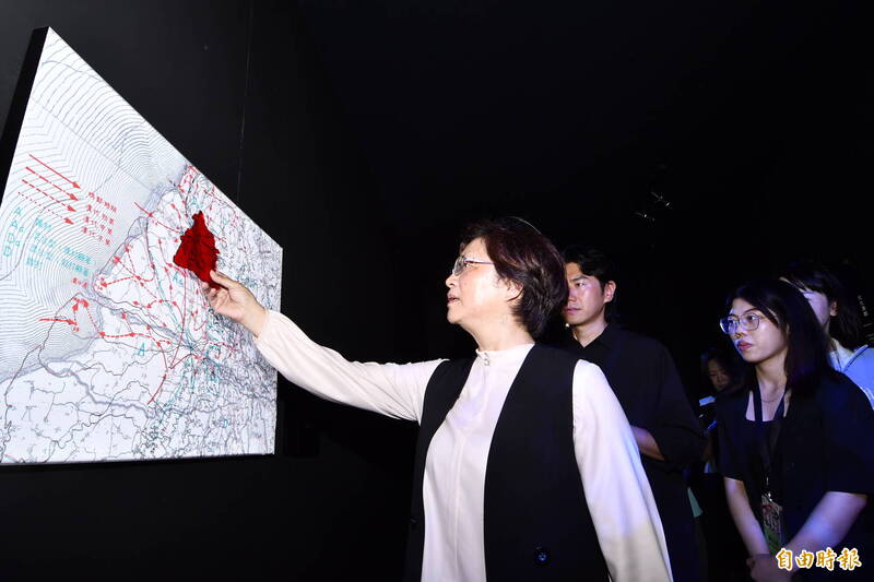 台灣設計展在彰化的鹿港展區「文化行」，打造多重感官的沉浸體驗。（記者劉曉欣攝）