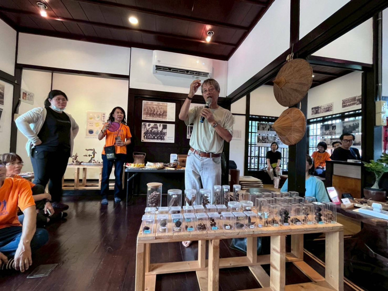 重新詮釋客家「照顧」智慧，「香氣展｜氣味的魔法」15日造橋驛站開展。（山線百年客家輸出提供）