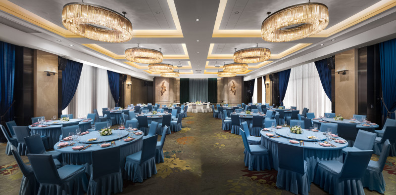 尾牙春酒專案提供私人獨立包廂與可容納200人的無柱宴會廳。（北投麗禧溫泉酒店提供）