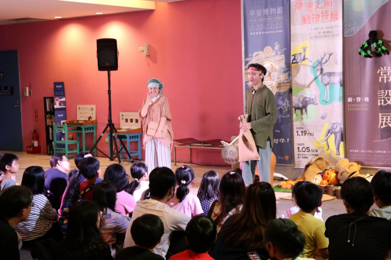 十三行博物館長羅珮瑄表示，十三行博物館即將推出「2025國際考古日——來去博物館蹛一暝」活動，於10月18、19日邀請親子夜宿博物館。（十三行博物館提供）