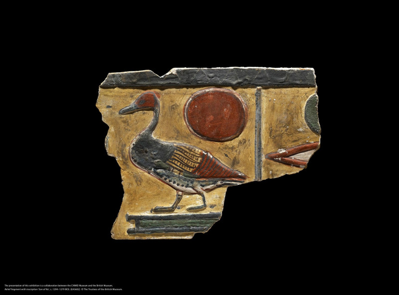 奇美博物館明年1月將攜手大英博物館，推出「埃及之王：法老」大展，圖為〈拉神之子」銘文浮雕殘片〉。（圖片版權：大英博物館理事會）