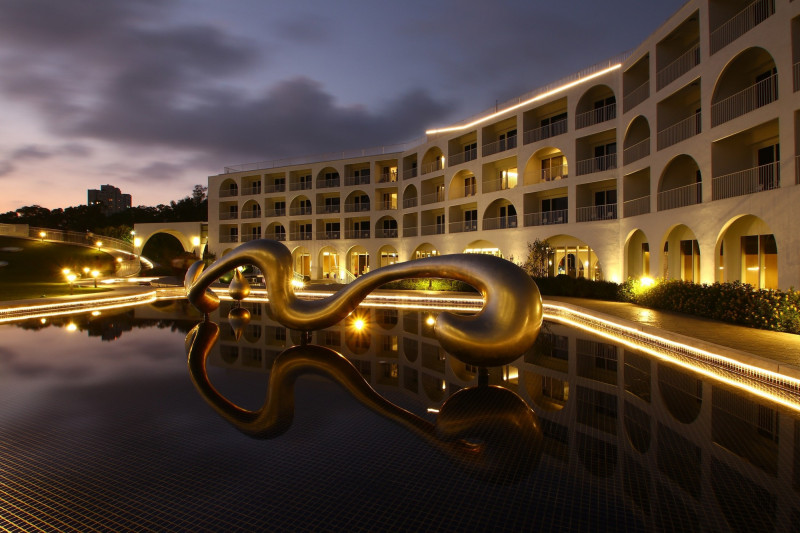 萬聖節即將到來，滬尾藝文休閒園區化身為充滿魔法與歡笑的奇幻樂園。（將捷金鬱金香酒店提供）