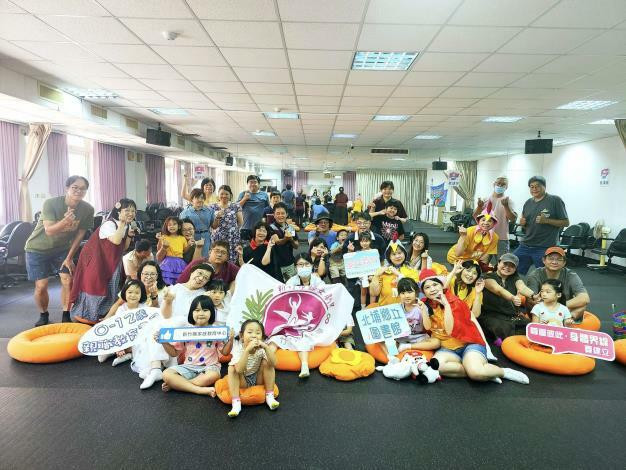 新竹縣家庭教育中心跟5所鄉鎮圖書館合作打造親子共讀時光，吸引1000多名大小朋友參加。（取自竹縣府官網）