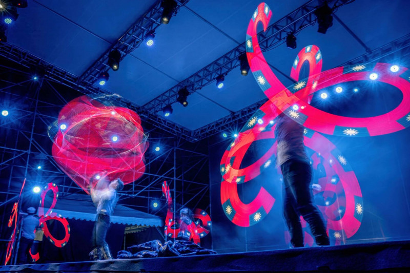 「火神祭」打造火舞劇場。（擷取自「即將成真火舞團」粉專）