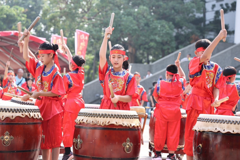 南市國中小學傳統藝術比賽展現學生傳承、創新藝陣的成果。（市府提供）