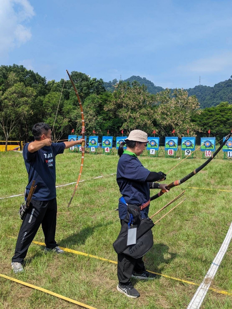新竹縣原住民族運動有射箭、狩獵、撒網、文化健康操等14個競賽項目。（新竹縣政府提供）