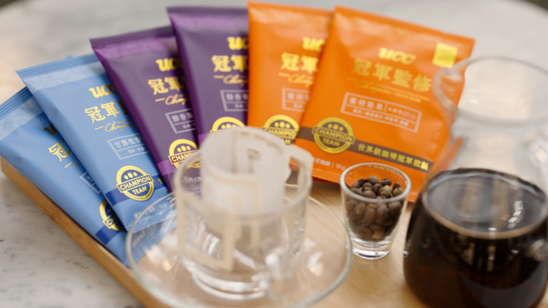 UCC「冠軍監修」全系列3大明星風味：甘醇橙香、蜜柑堅果、醇香果調，在今冬點亮專屬咖啡儀式感。（台灣UCC提供）