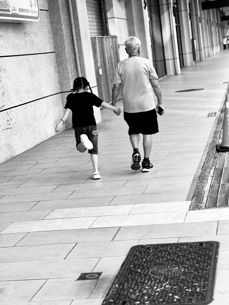 〈追隨與安望〉獲最佳手機拍照獎。（基隆市政府提供）