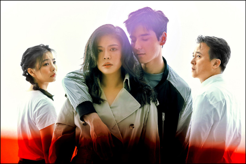 【藝術文化】用音樂擁抱不完美的正常 百老匯音樂劇《近乎正常》台北封箱演出