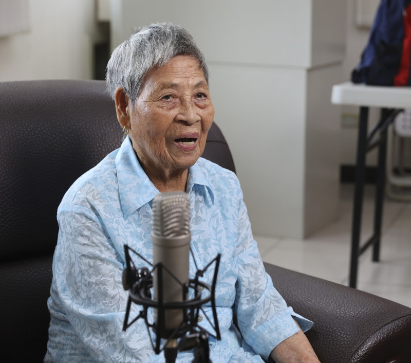 新北市政府口述傳統「相褒歌」保存者高羅珠於12月8日辭世，享壽92歲。（文化局提供）