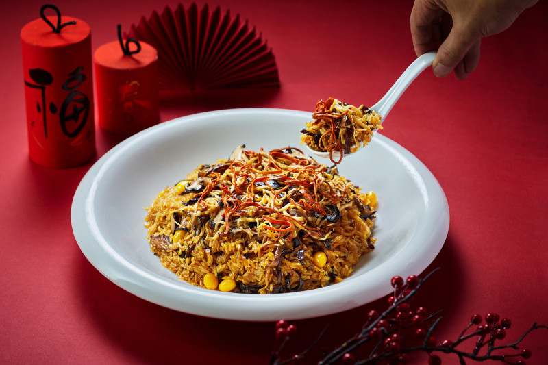 專為素食者設計的羅漢珍珠糯米飯，是一道寓意圓滿吉祥的賀歲佳肴。（圓山大飯店提供）