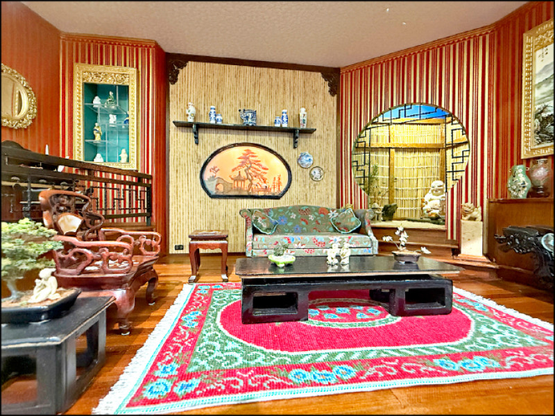 〈東方家室〉充滿歐洲人眼中的東方元素。