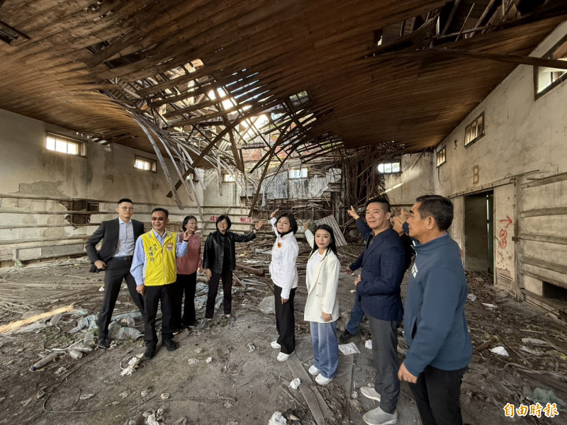 全台唯2的糧食局舊倉庫，縣府與逢甲大學小書屋團隊合作活化，22日正式動工。（記者李文德攝）