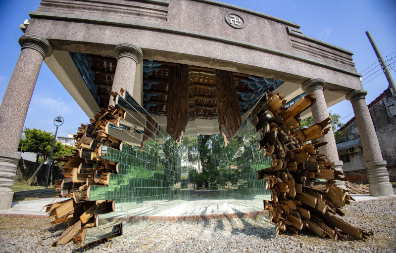 《塩水の樹》是鹽水漫月美的亮點作品。（台南市文化局提供）