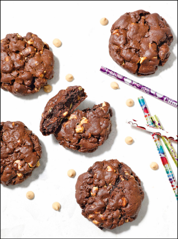 黑巧花生醬餅乾