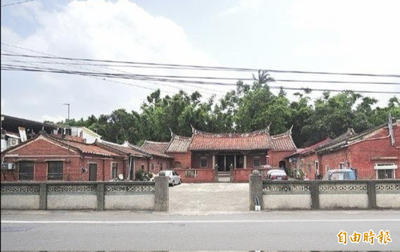 新埔西河堂獲文資局核定總經費5000萬元，預計今年10月開工，將針對屋面、木構件、景觀排水及文物檢修等進行全面修復。（記者廖雪茹攝）