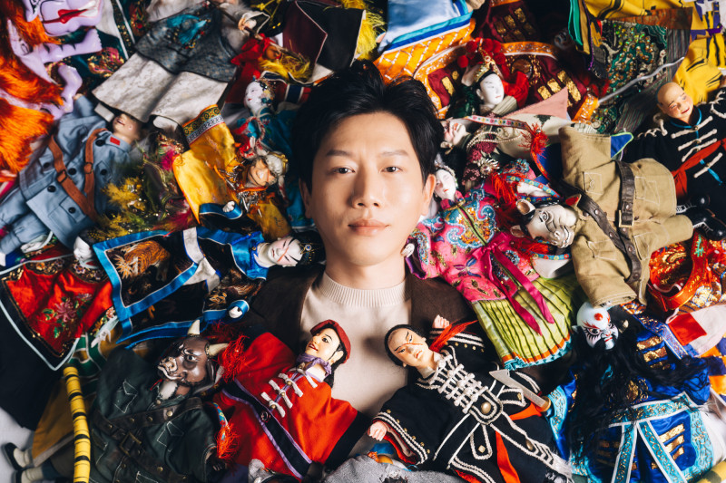 2026同黨劇團《白色說書人》由莫子儀擔綱演出。（唐健哲攝，北藝中心提供）