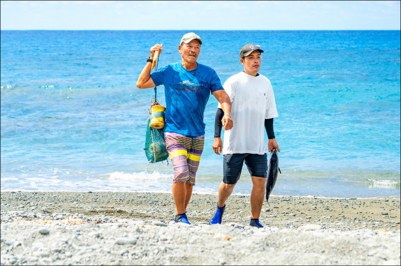 【自由副刊】 馬翊航／孤獨（不）會因為看見而變化 － 紀錄片《大海浮夢》觀後