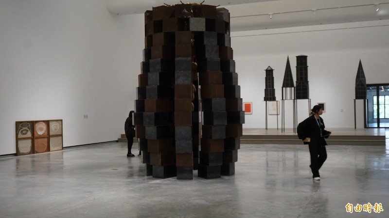 dib Bangkok開幕展，於3樓特設蒙天．布瑪展區。（記者董柏廷攝）