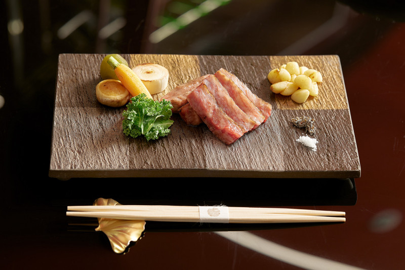 HAYASE日本料理福井若狹牛御饗套餐的福井肋眼牛排。（JR東日本大飯店台北提供）