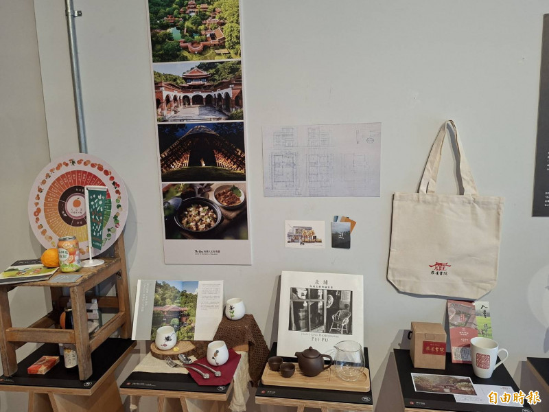 或者新州屋展出各種作品。（記者洪美秀攝）