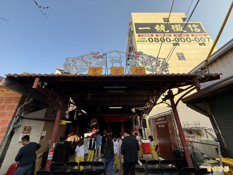 縣定古蹟北港鎮安宮約70年未大規模整修，縣府獲文化部經費，19日正式開工。（記者李文德攝）