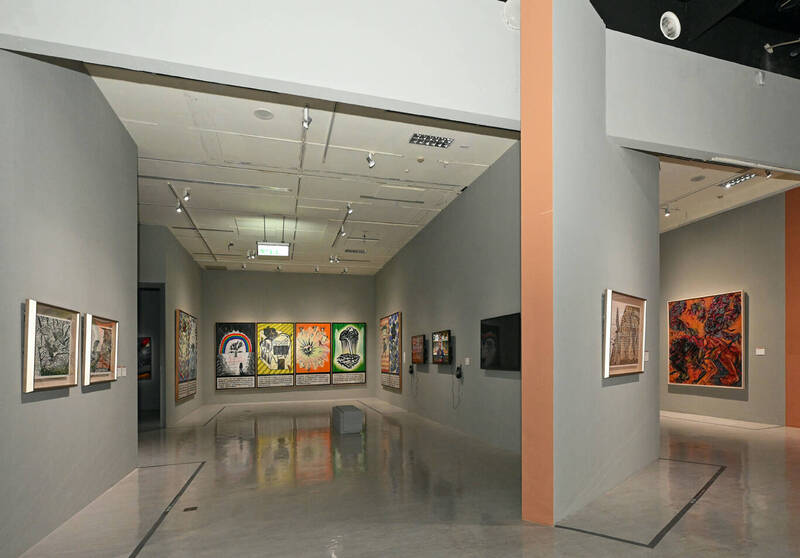 主題「交融與重構：2000～全球視野與數位浪潮」，關懷全球化與資訊科技的席捲之下，文化地理界線的重劃如何引發自我身分與文化認同之重建。（國美館提供）