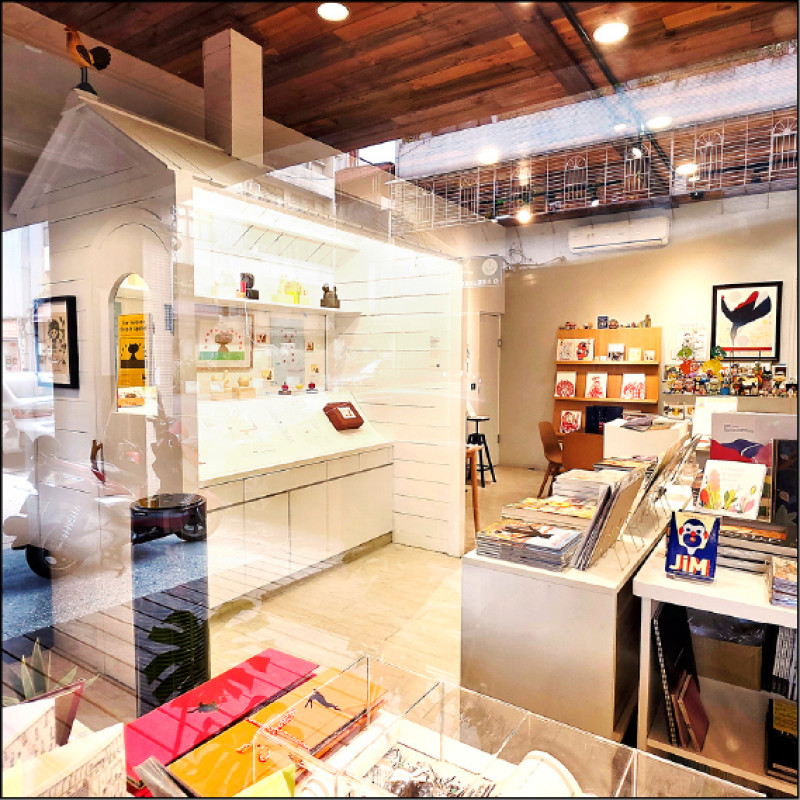 童里繪本洋行店內的小木屋。