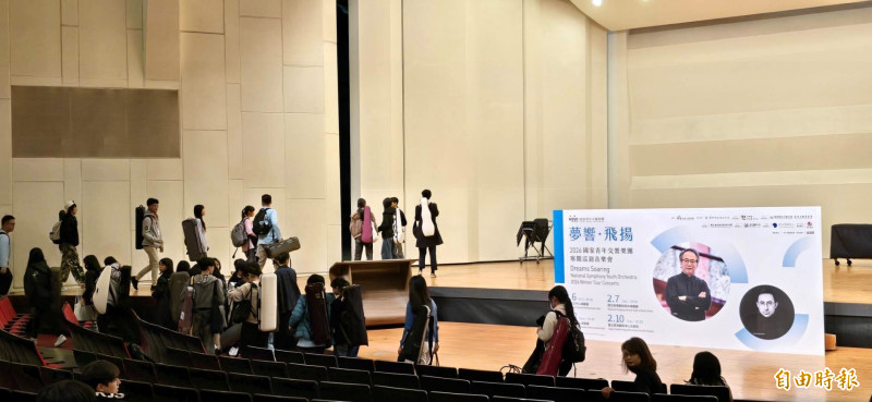 NSYO各聲部分組排練於台南文化中心展開。（記者凌美雪攝）