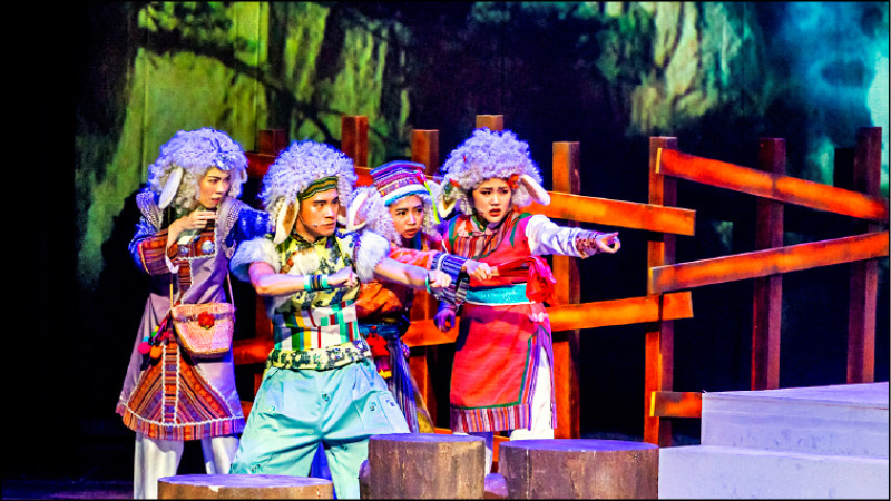 《小羊晚點名》是一場關於守護、選擇與原諒的生命寓言。（愛樂劇工廠提供）