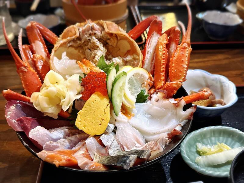 鳥取物產豐富，四季旬之美食眾多。（鳥取縣政府提供）