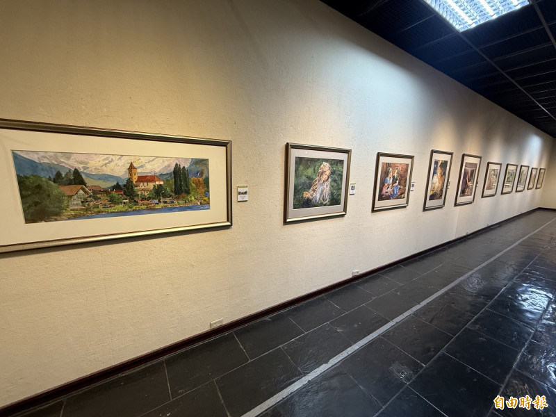 婦產科醫師郭宗正創作水彩繪畫多年，2月28日至3月18日將在台中市大墩文化中心展出精采畫作。（資料照，記者王俊忠攝）