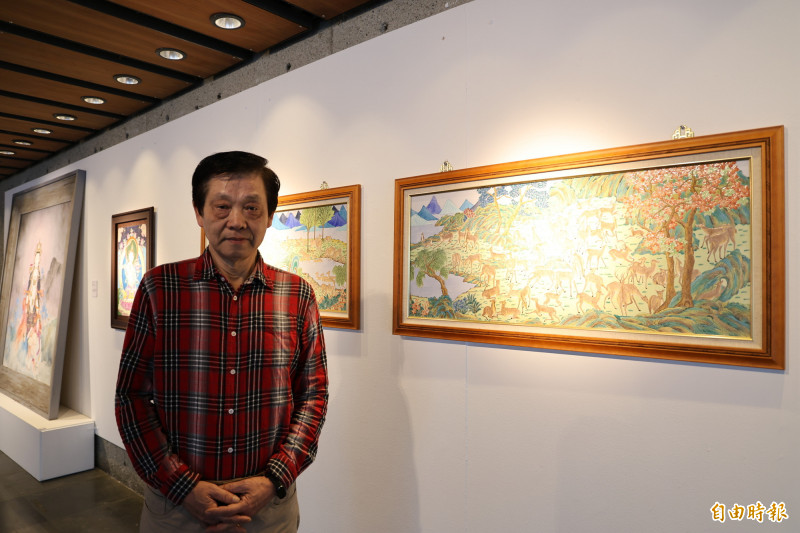 林發權作品《百鹿圖》以傳統瑞獸意象寄寓吉慶祝福，畫面繁盛、祥和。（記者黃政嘉攝）