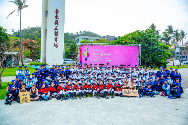 南興國中比賽恰逢世界棒球經典賽台灣隊逆轉勝南韓，同步獲佳績。（嘉義市政府提供）