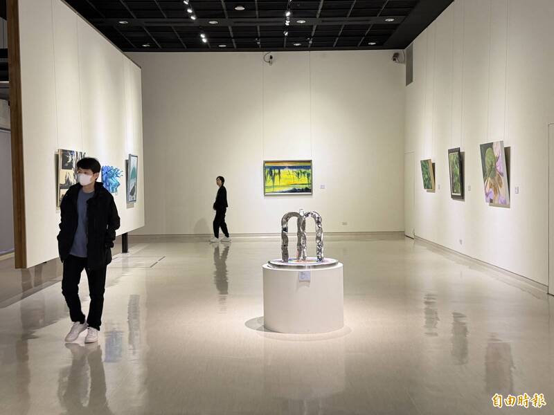 「2026新北市美術家聯展」規劃六大展區子題，描繪新北市豐富多元的城市樣貌。（記者羅國嘉攝）