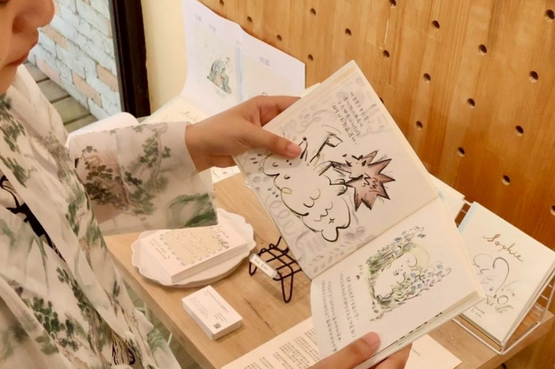 誠品生活台南將邀請繪本插畫家「里恩太太」帶來動物繪本《小刺蝟蘇菲》。（誠品生活提供）