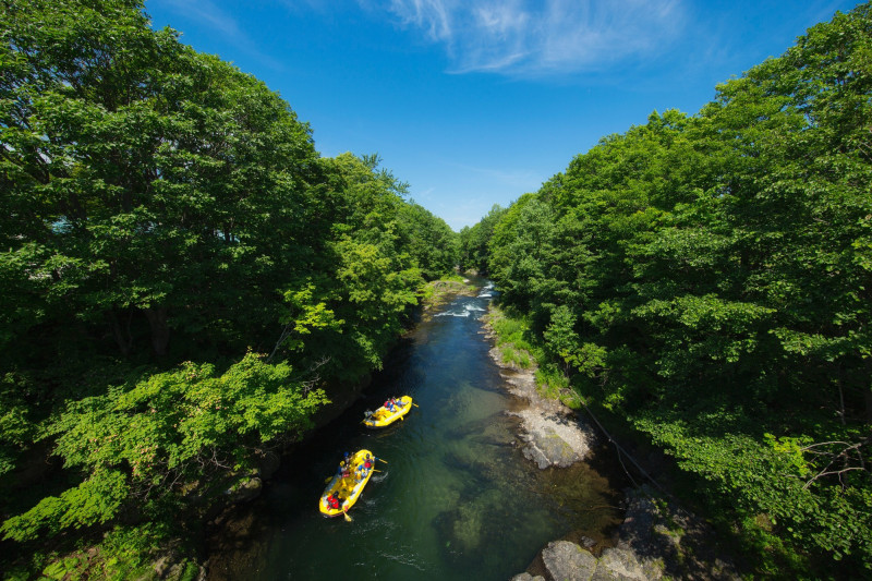 北海道綠色季到來，星野TOMAMU度假村也將推出結合自然地景的戶外體驗。（星野TOMAMU度假村提供）