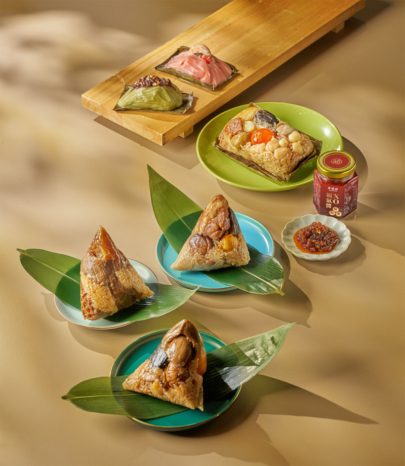 台北福華「改裝前紀念版」美食 花現福氣端午粽禮限量推出