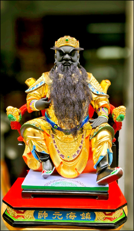 神明托夢欽點製作的〈鎮海元帥〉。
